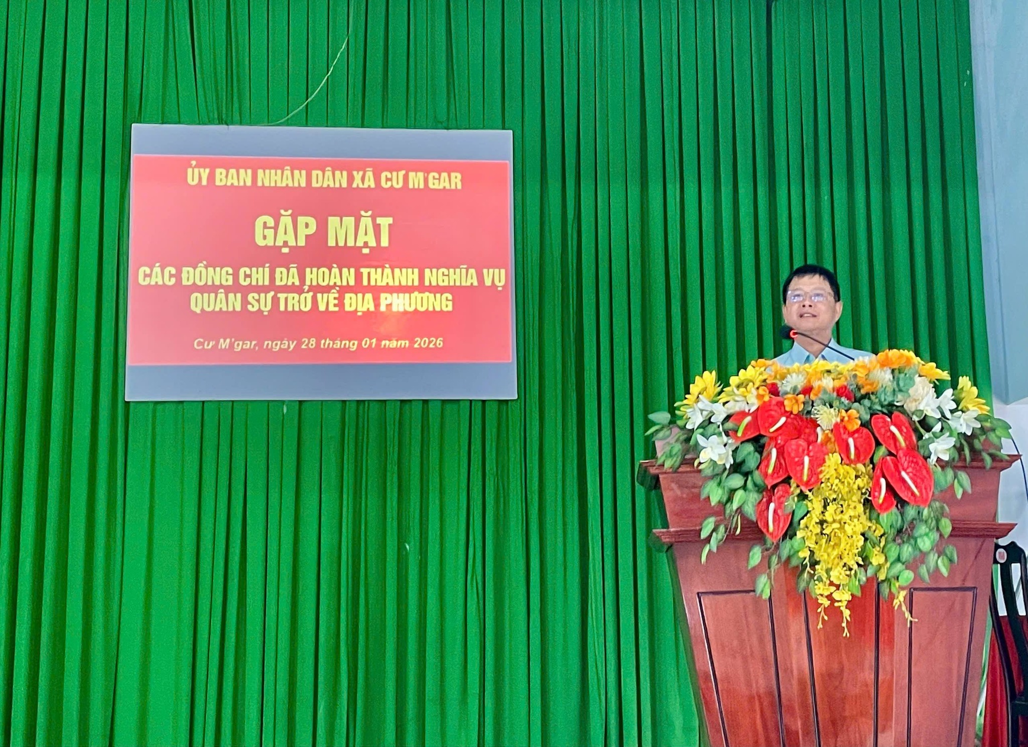 ỦY BAN NHÂN DÂN XÃ CƯ M’GAR GẶP MẶT QUÂN NHÂN HOÀN THÀNH NGHĨA VỤ QUÂN SỰ, LỒNG GHÉP TƯ VẤN HƯỚNG NGHIỆP
